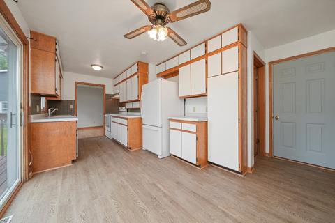 1101 Obrien St, Harvard, IL 60033 photo 2