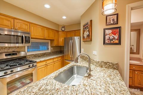 216 N Elm St, Itasca, IL 60143 photo 8