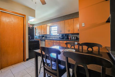 842 Morgan St, Elgin, IL 60123 photo 5
