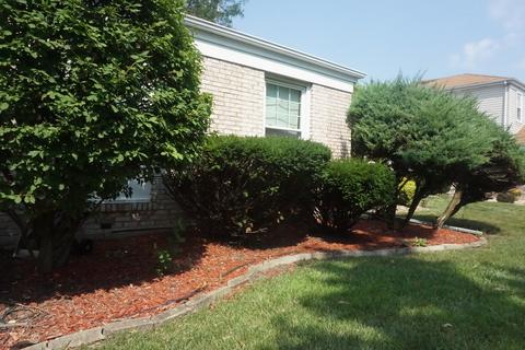 17512 Stonebridge Dr, Hazel Crest, IL 60429 photo 4
