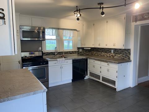 2937 E 3rd Rd, Lasalle, IL 61301 photo 6