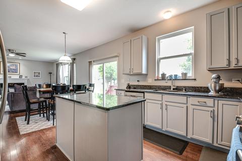 1585 Maureen Dr, Hoffman Estates, IL 60192 photo 16
