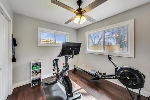 399 Illinois Blvd, Hoffman Estates, IL 60169 photo 25