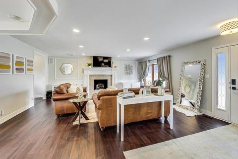 399 Illinois Blvd, Hoffman Estates, IL 60169 photo 6