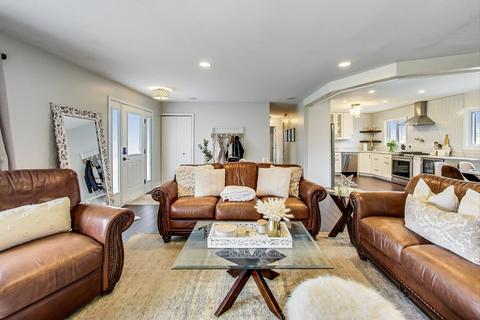 399 Illinois Blvd, Hoffman Estates, IL 60169 photo 8