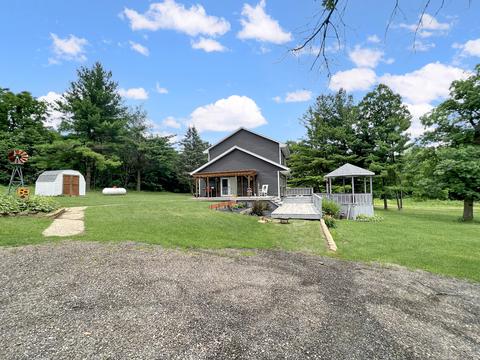 8932 E Felts Rd, Davis, IL 61019 photo 4