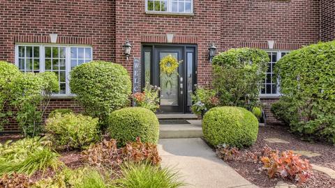 13002 Skyline Dr, Plainfield, IL 60585 photo 3