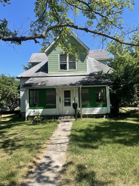 201 E Blackburn St, Paris, IL 61944 photo 1