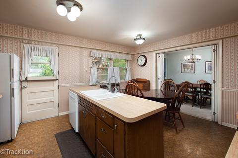 910 Emerald Dr, Naperville, IL 60540 photo 7