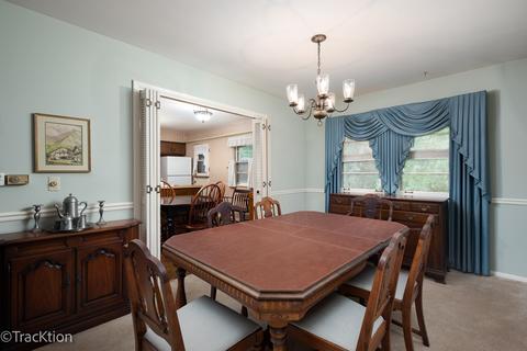 910 Emerald Dr, Naperville, IL 60540 photo 5