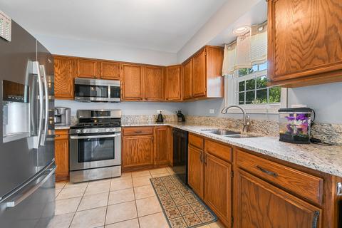 4309 Glenlo Dr, Plainfield, IL 60586 photo 9
