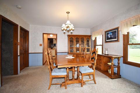 1250 Mettel Rd, Aurora, IL 60505 photo 8