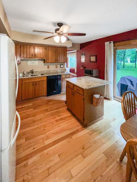 15650 E Timberlane Dr, Davis Junction, IL 61020 photo 16