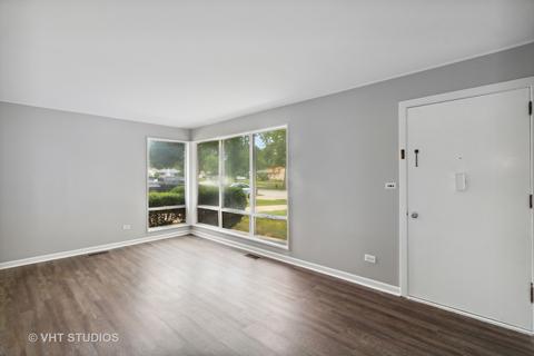 3605 Bobolink Ln, Rolling Meadows, IL 60008 photo 3