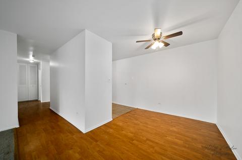 1500 Robin Cir #213, Hoffman Estates, IL 60169 photo 6