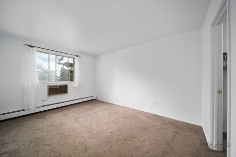 1500 Robin Cir #213, Hoffman Estates, IL 60169 photo 10