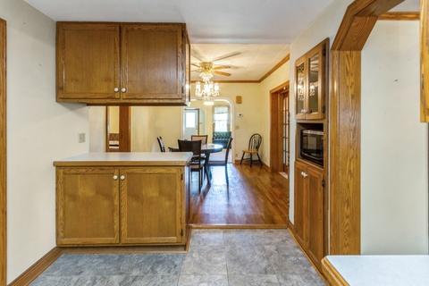 421 N Crotty Ave, Seneca, IL 61360 photo 5