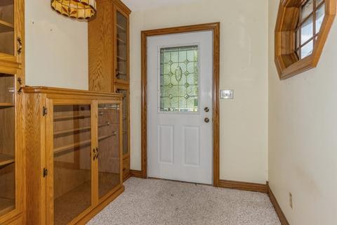 421 N Crotty Ave, Seneca, IL 61360 photo 2