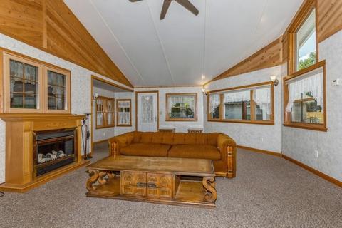 421 N Crotty Ave, Seneca, IL 61360 photo 7
