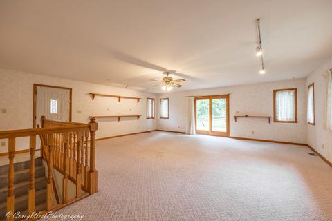 414 Jackson St, Genoa, IL 60135 photo 17