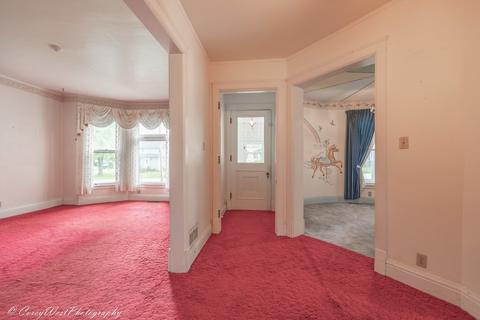 414 Jackson St, Genoa, IL 60135 photo 5
