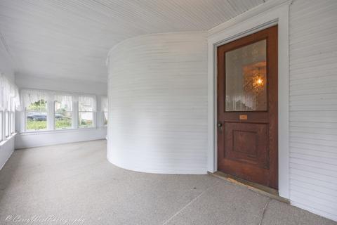 414 Jackson St, Genoa, IL 60135 photo 3