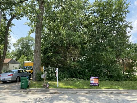7220 S Octavia Ave, Bridgeview, IL 60455 photo 1
