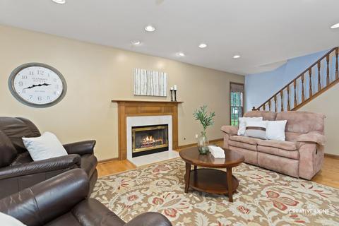 240 Knoll St, Wheaton, IL 60187 photo 10