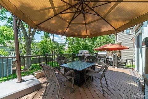 240 Knoll St, Wheaton, IL 60187 photo 4