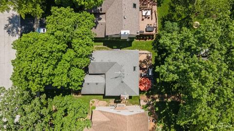 240 Knoll St, Wheaton, IL 60187 photo 2