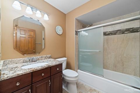 240 Knoll St, Wheaton, IL 60187 photo 19