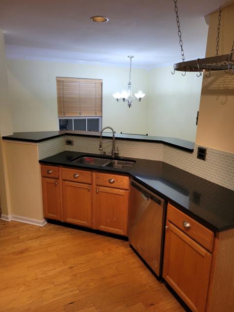 715 Timothy Ct, East Dundee, IL 60118 photo 5