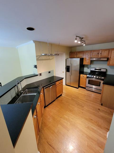 715 Timothy Ct, East Dundee, IL 60118 photo 6