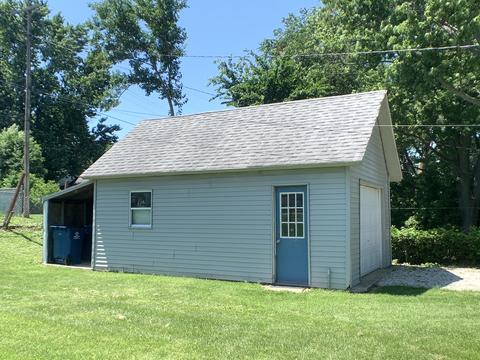 205 W 7th St, Spring Valley, IL 61362 photo 9