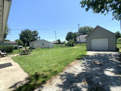 205 W 7th St, Spring Valley, IL 61362 photo 4