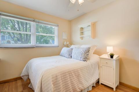 305 E Indiana St, Wheaton, IL 60187 photo 17