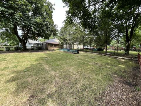 618 Congress St, Elgin, IL 60120 photo 9