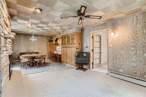 352 S Commonwealth Ave, Elgin, IL 60123 photo 11