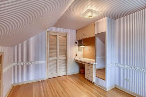 352 S Commonwealth Ave, Elgin, IL 60123 photo 18