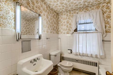 352 S Commonwealth Ave, Elgin, IL 60123 photo 20