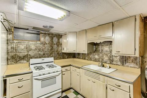 352 S Commonwealth Ave, Elgin, IL 60123 photo 26