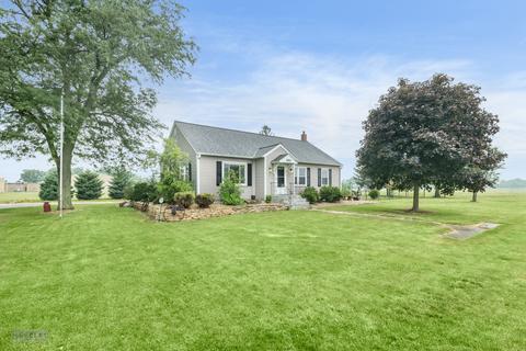 3823 E 23rd Rd, Serena, IL 60549 photo 1