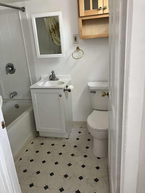311 E Illinois Ave, Aurora, IL 60505 photo 9