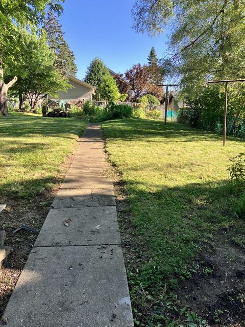 311 E Illinois Ave, Aurora, IL 60505 photo 2