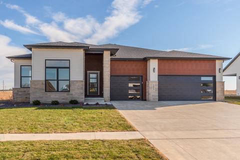 1252 Silver Oak Cir, Normal, IL 61761 photo 1
