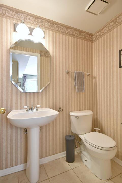 1325 Summersweet Ln, Bartlett, IL 60103 photo 12