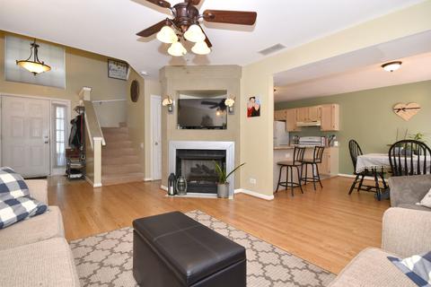 1325 Summersweet Ln, Bartlett, IL 60103 photo 5