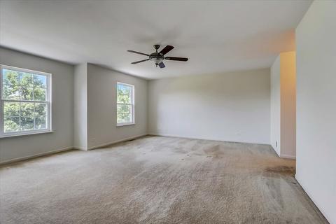 241 Boulder Ct, Gilberts, IL 60136 photo 13