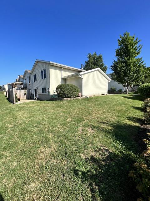 1546 Hunt Dr #A, Normal, IL 61761 photo 4