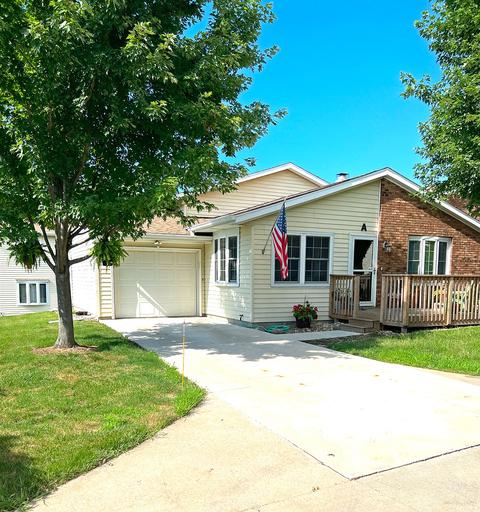 1546 Hunt Dr #A, Normal, IL 61761 photo 1